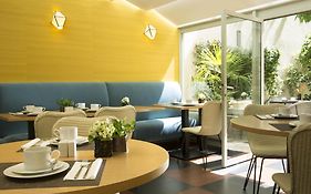 Hotel A La Villa Des Artistes